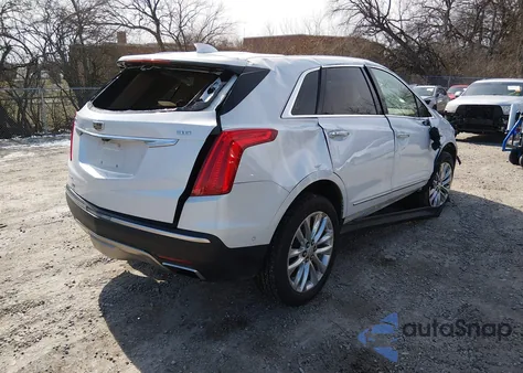 2017 Cadillac Xt5 Platinum z USA, uszkodzony, nr VIN 1GYKNFRS1HZ192595